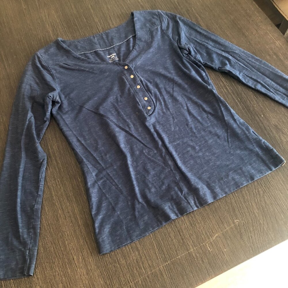 women's top